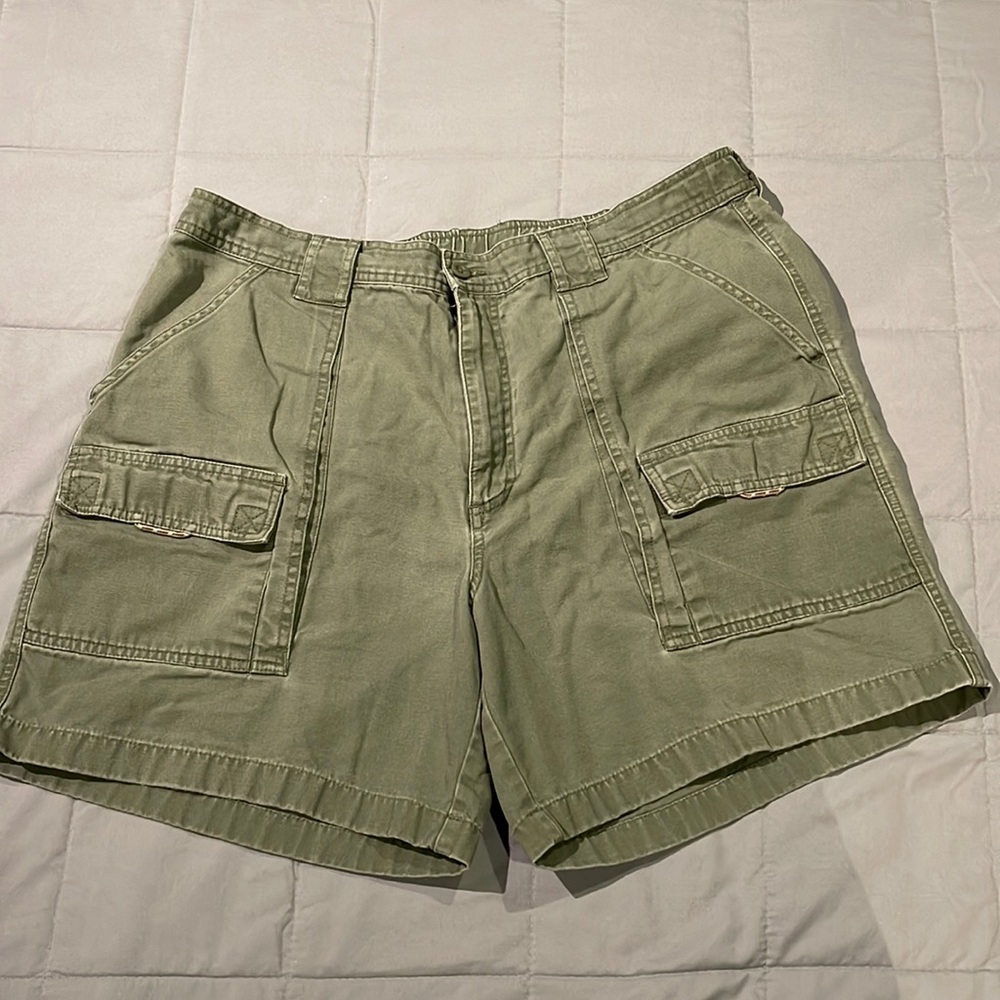 LL Bean 6 pocket cargo hiking shorts